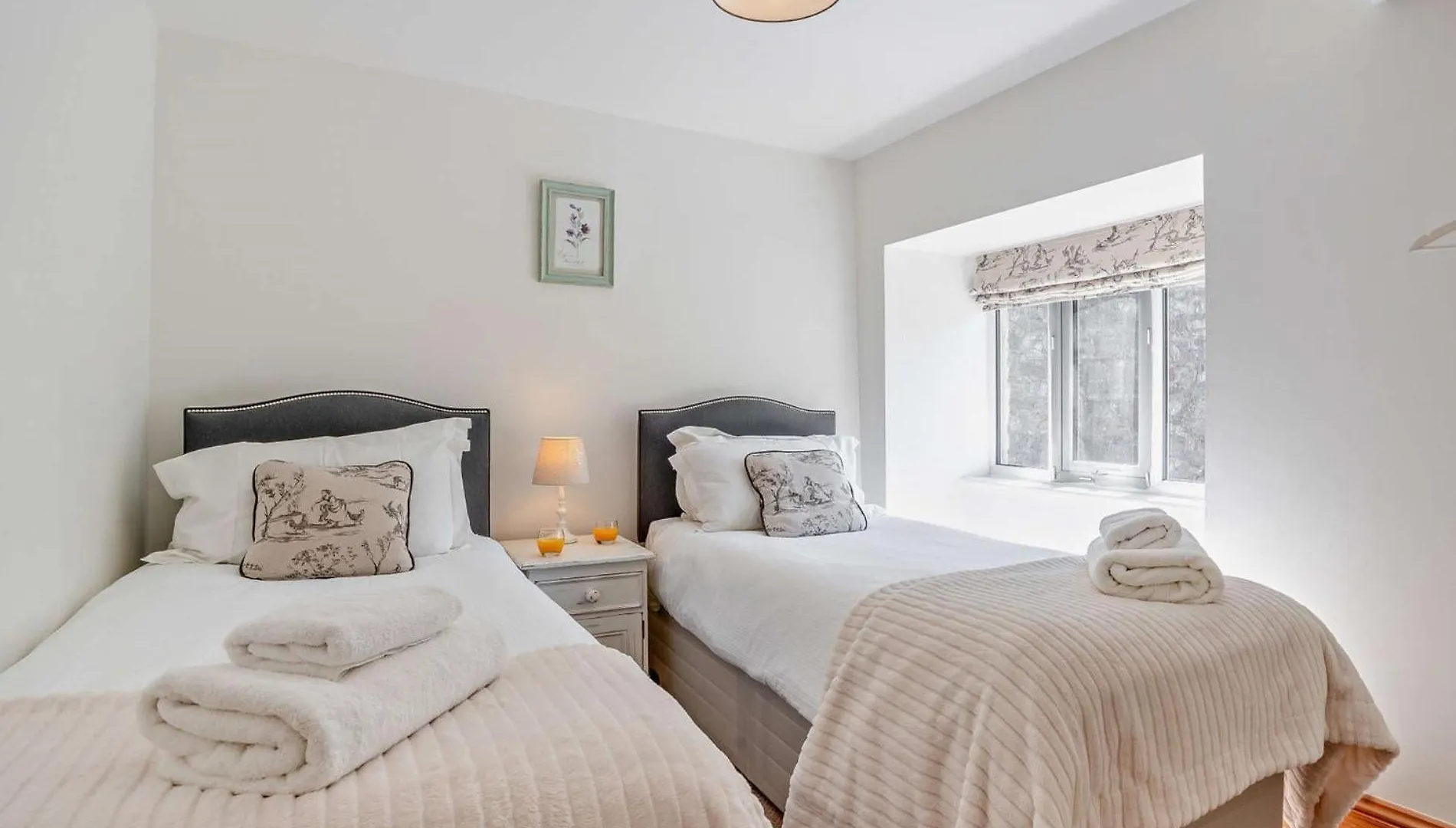 הוילה 3 Bed In Muker 75649 בית נופש